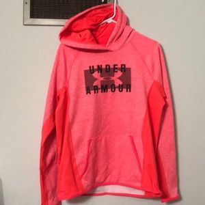 Under armour hoodie never worn very good quality